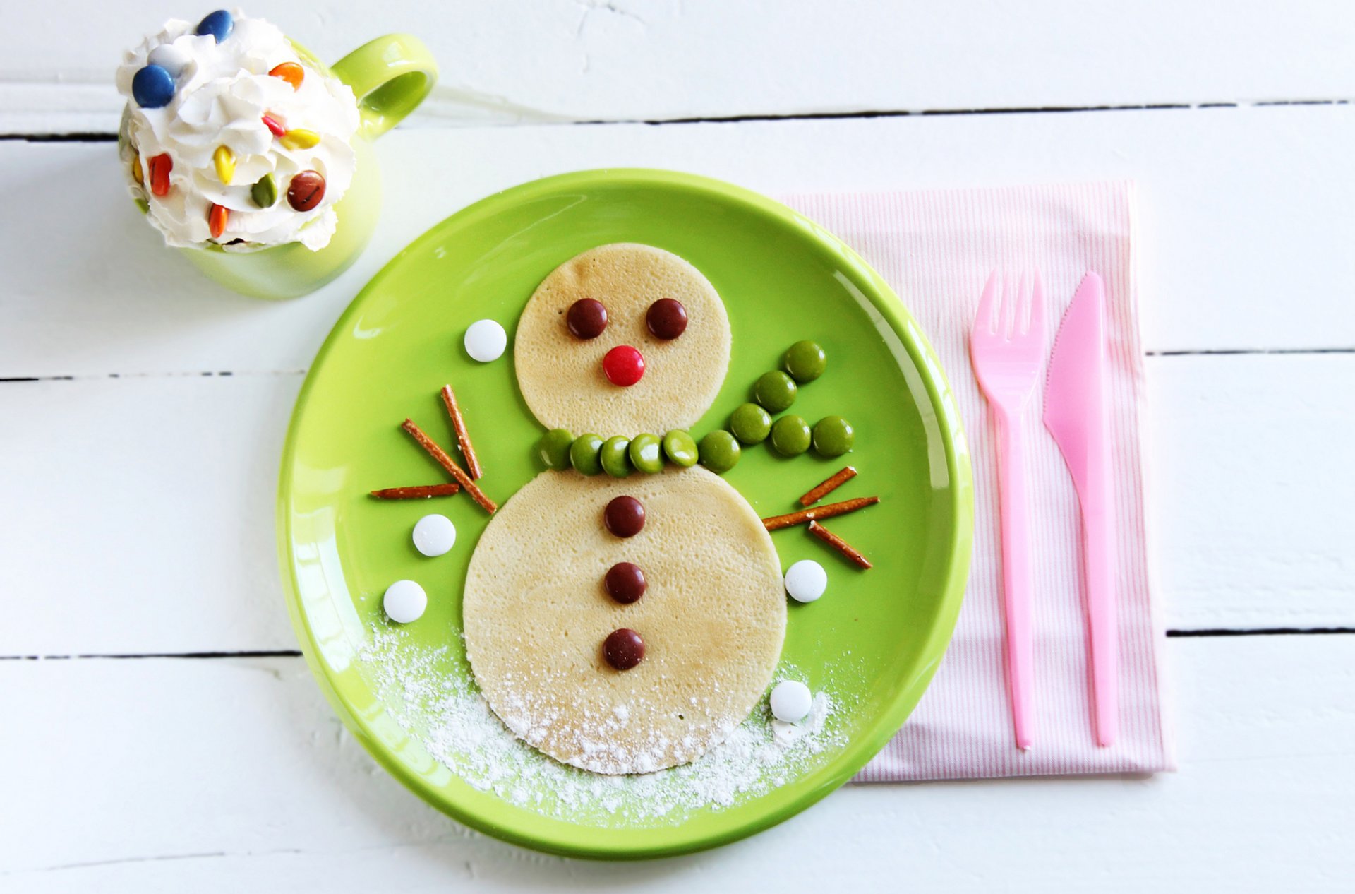 essen süßigkeiten süßigkeiten schneemann teller tasse trinken sahne dessert winter