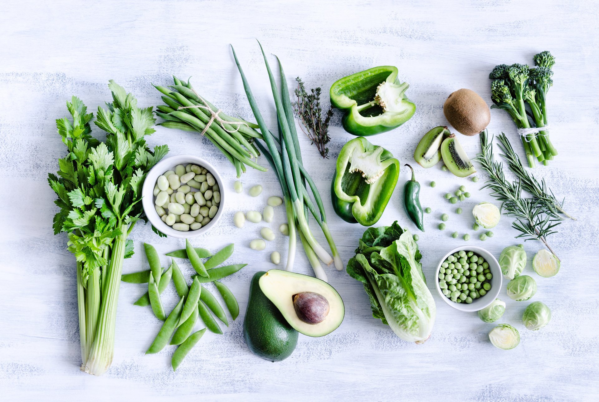 verduras frijoles cilantro aguacate cebolla pimiento repollo guisantes kiwi brócoli coles de bruselas