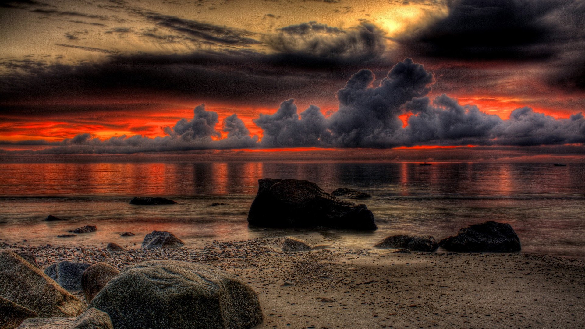 mare nuvole tramonto orizzonte riva