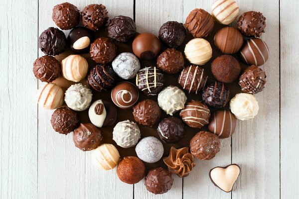 Coeur de bonbons pour un cadeau romantique préféré