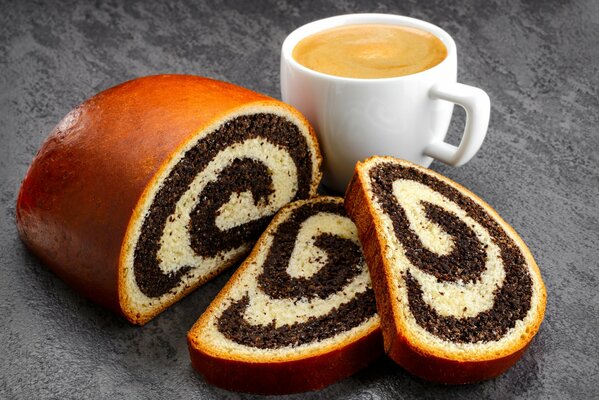 Tazza di caffè con cottura a torta