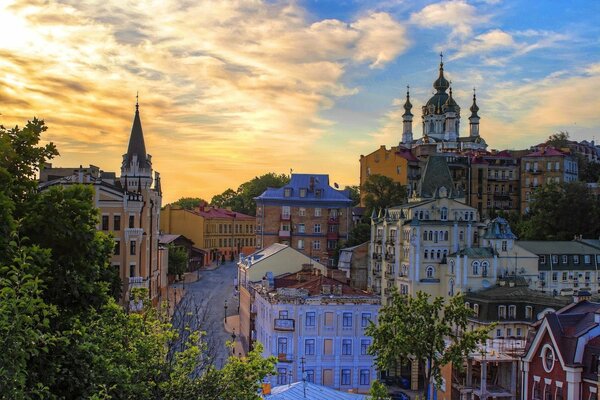 Descent to St. Andrew s Church in the morning in Kiev