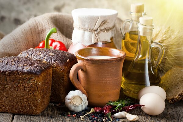 Leckeres Frühstück mit Brei und Brot