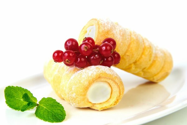 Puff pastry dessert with cream and berries