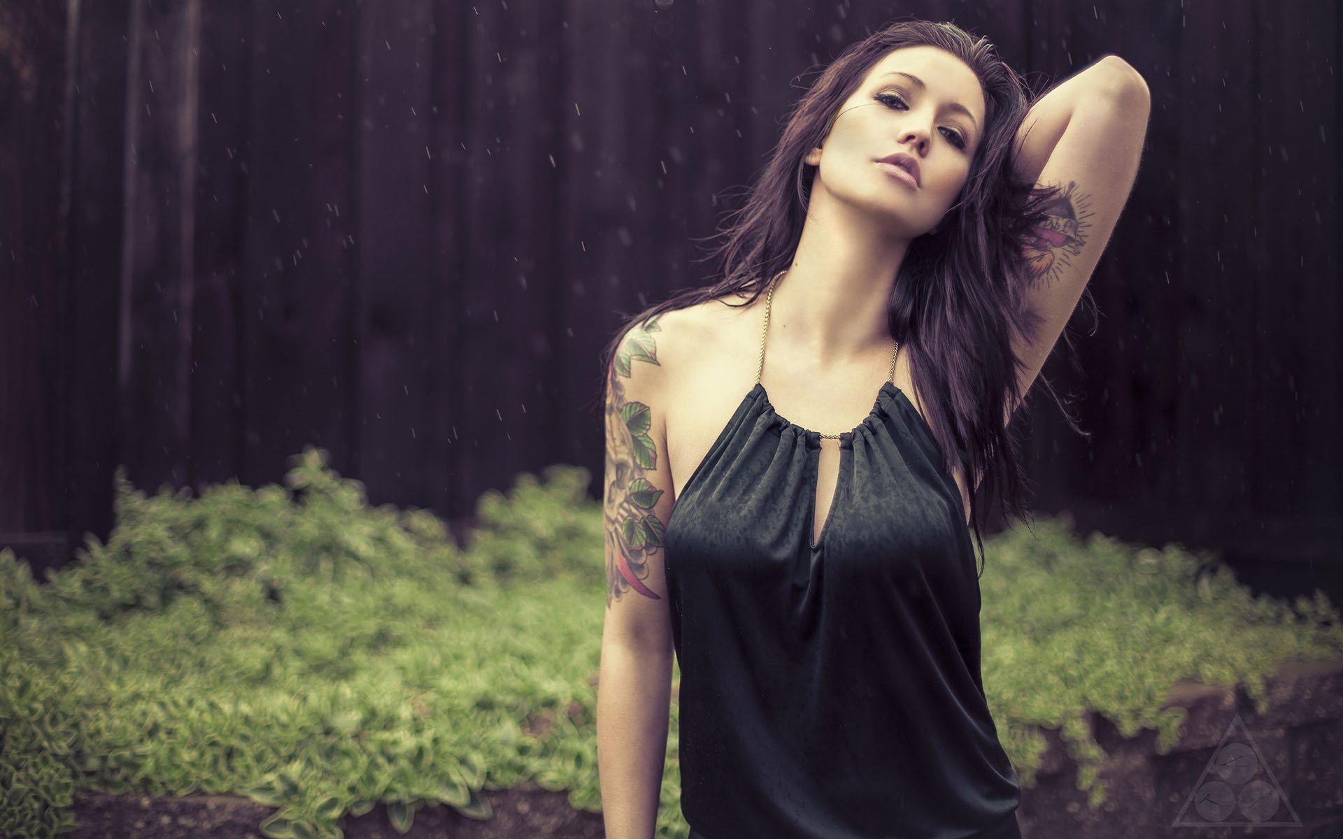 girl model tattoos rain