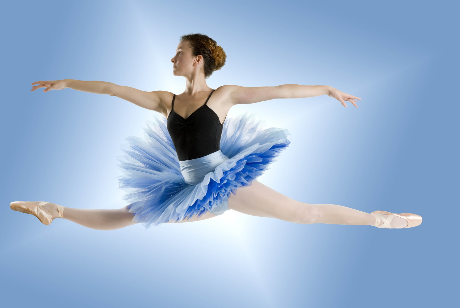 fille ballerine tutu pointe profil brune