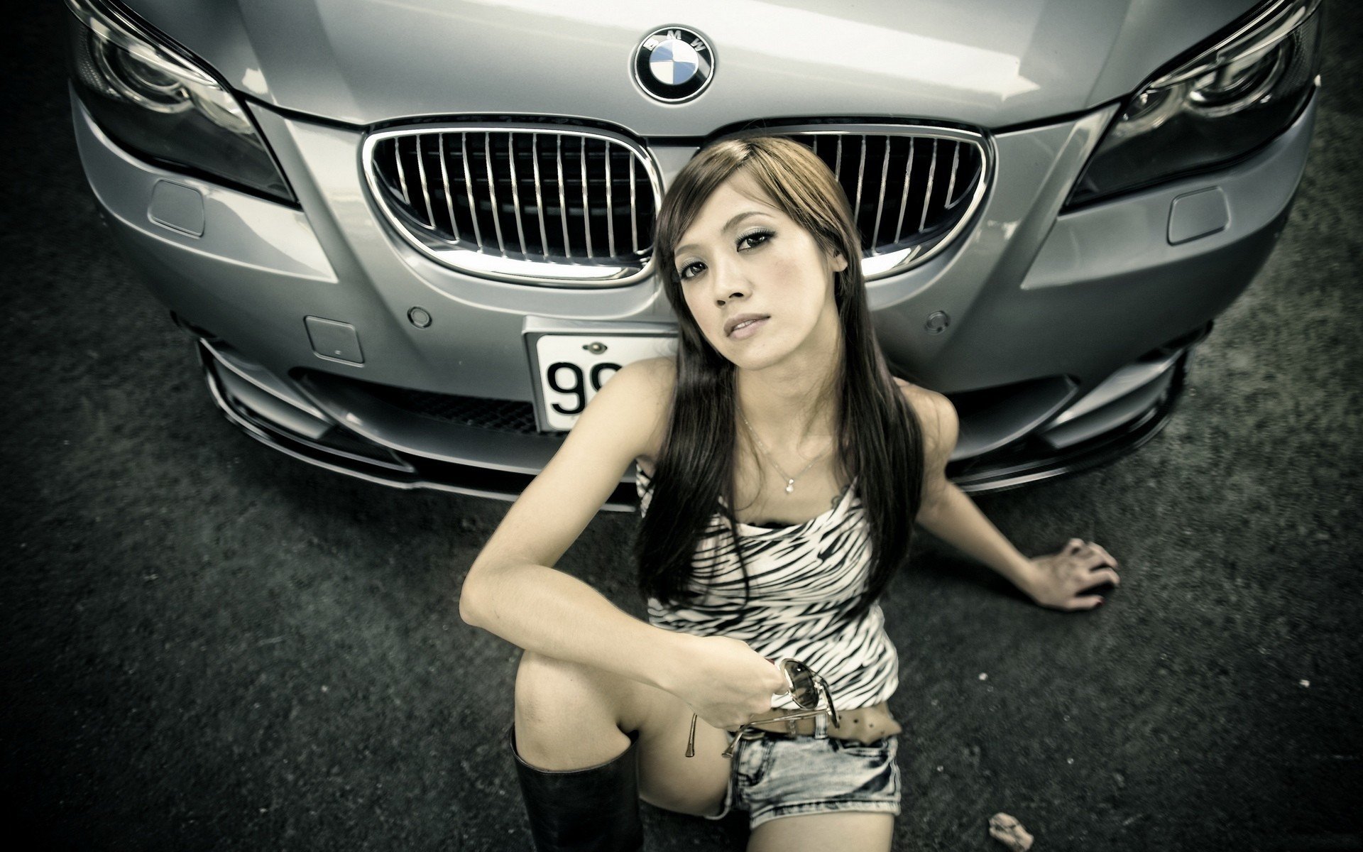 bmw serie 5 chica asiática