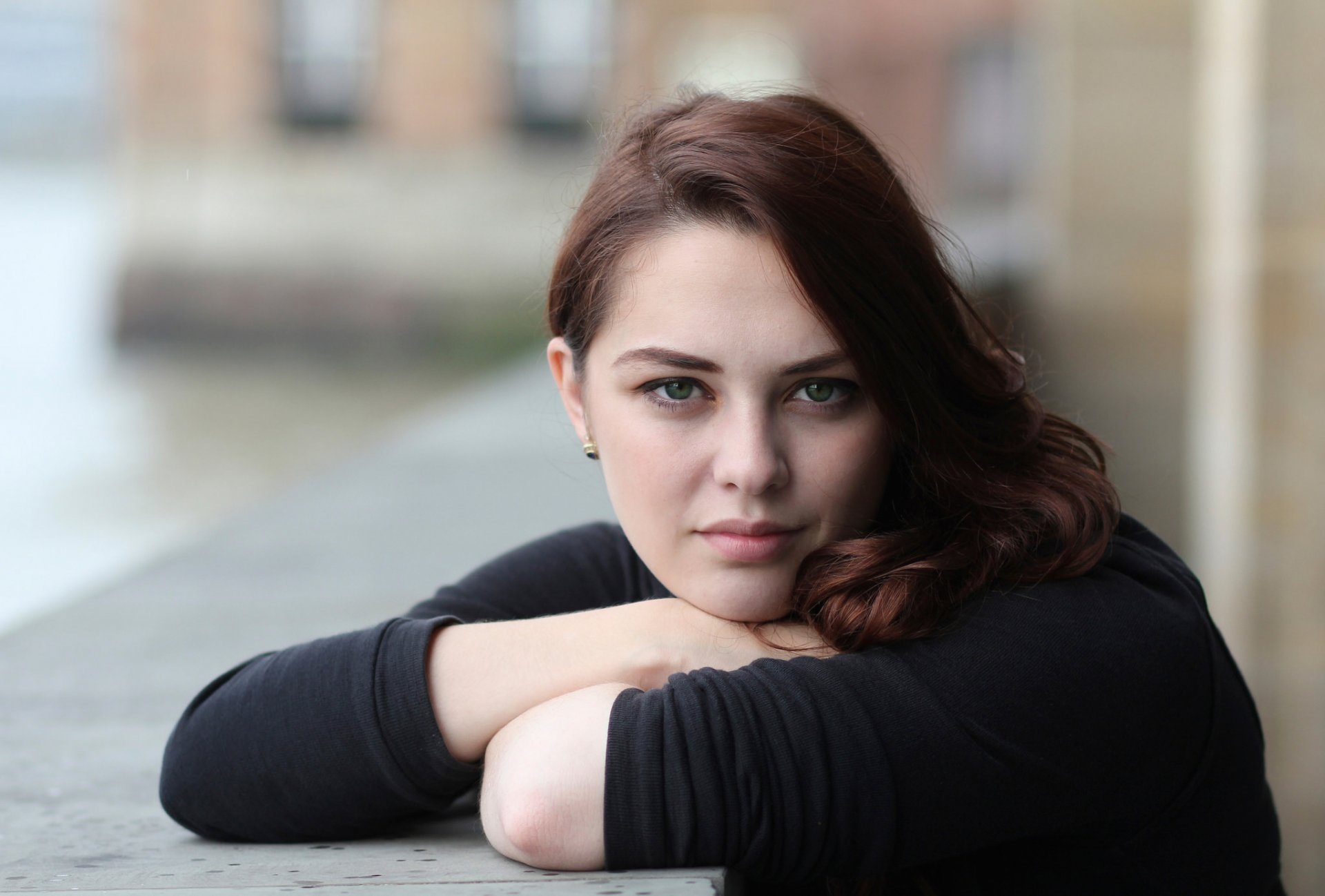 imogen portrait view green-eyed