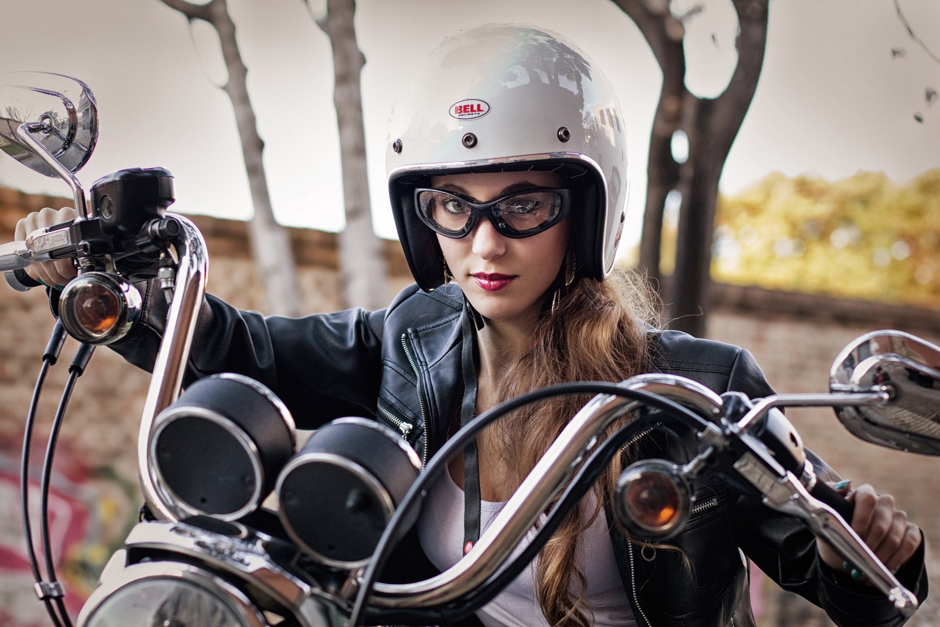 bike girl face leather jacket helmet