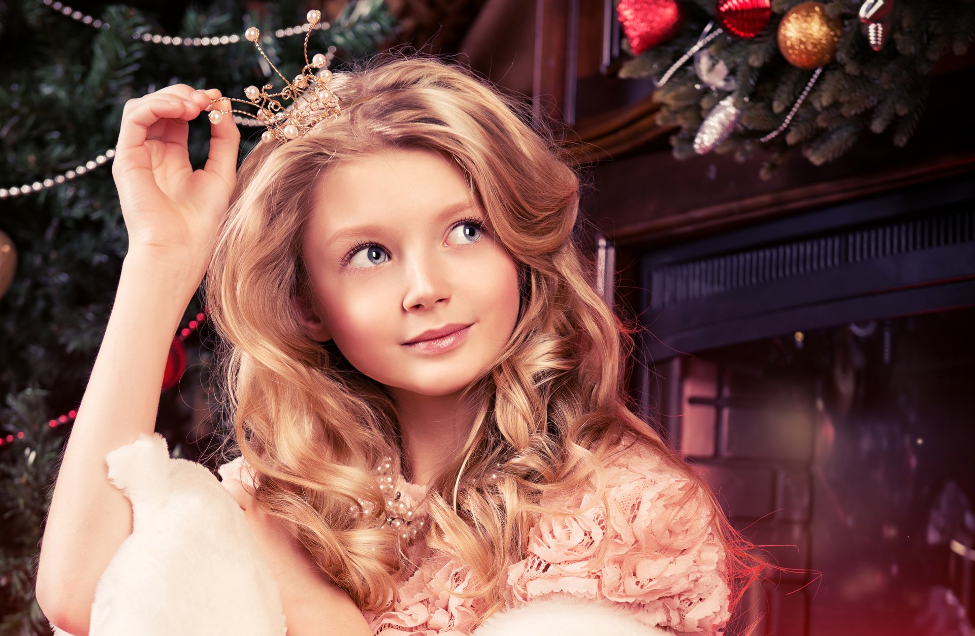 conte de fées couronne princesse noël fille cheminée jouets