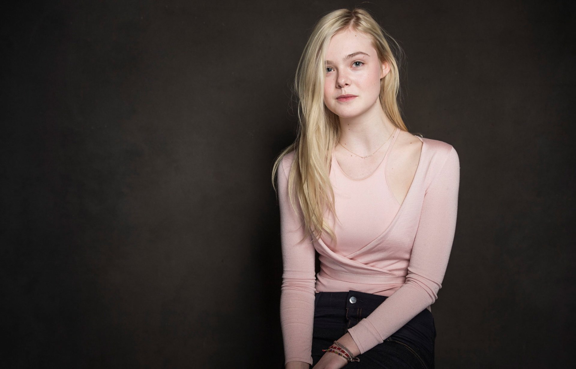 ellie fanning fotoshooting für film young ones teenie