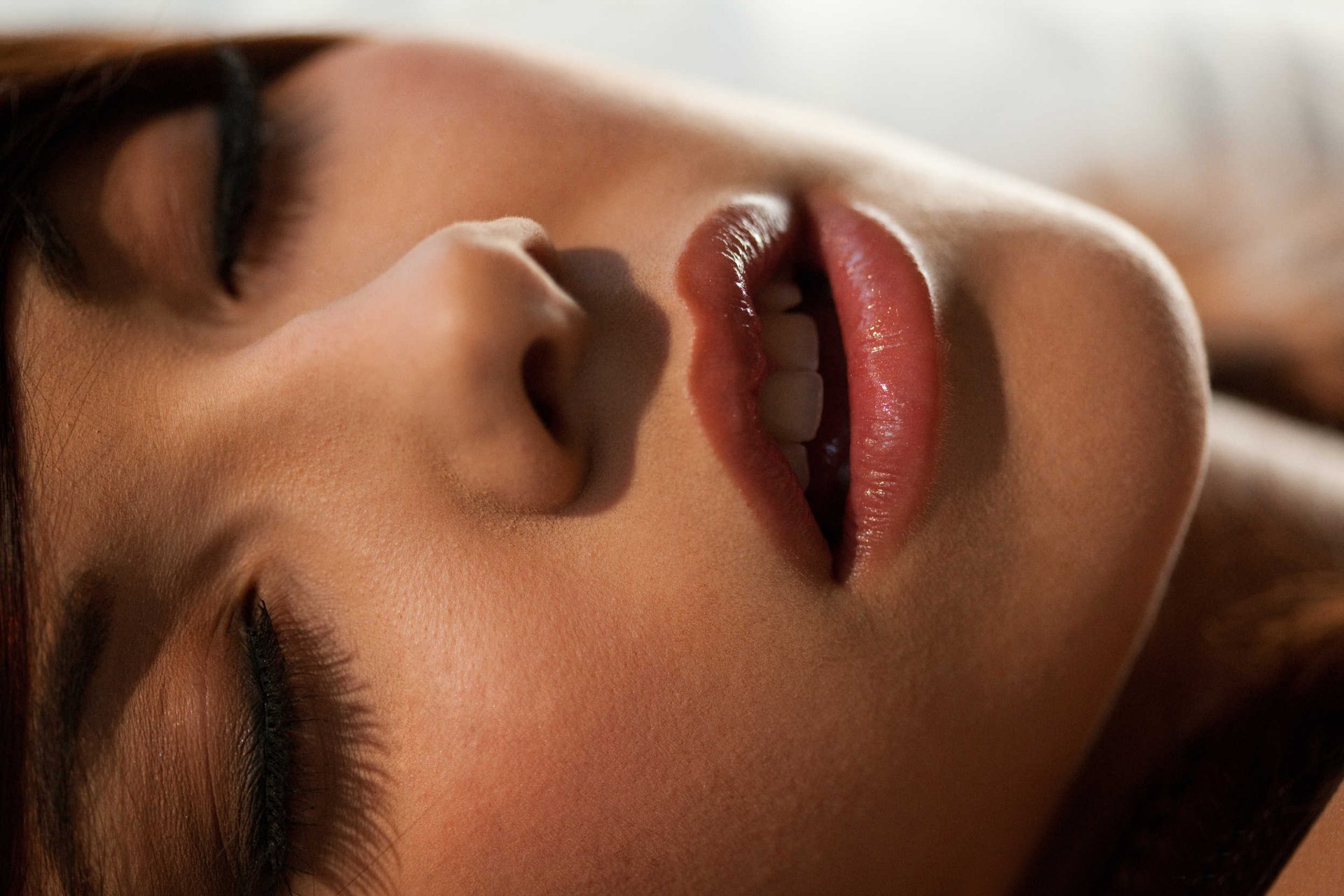 shelby carver cara labios pestañas