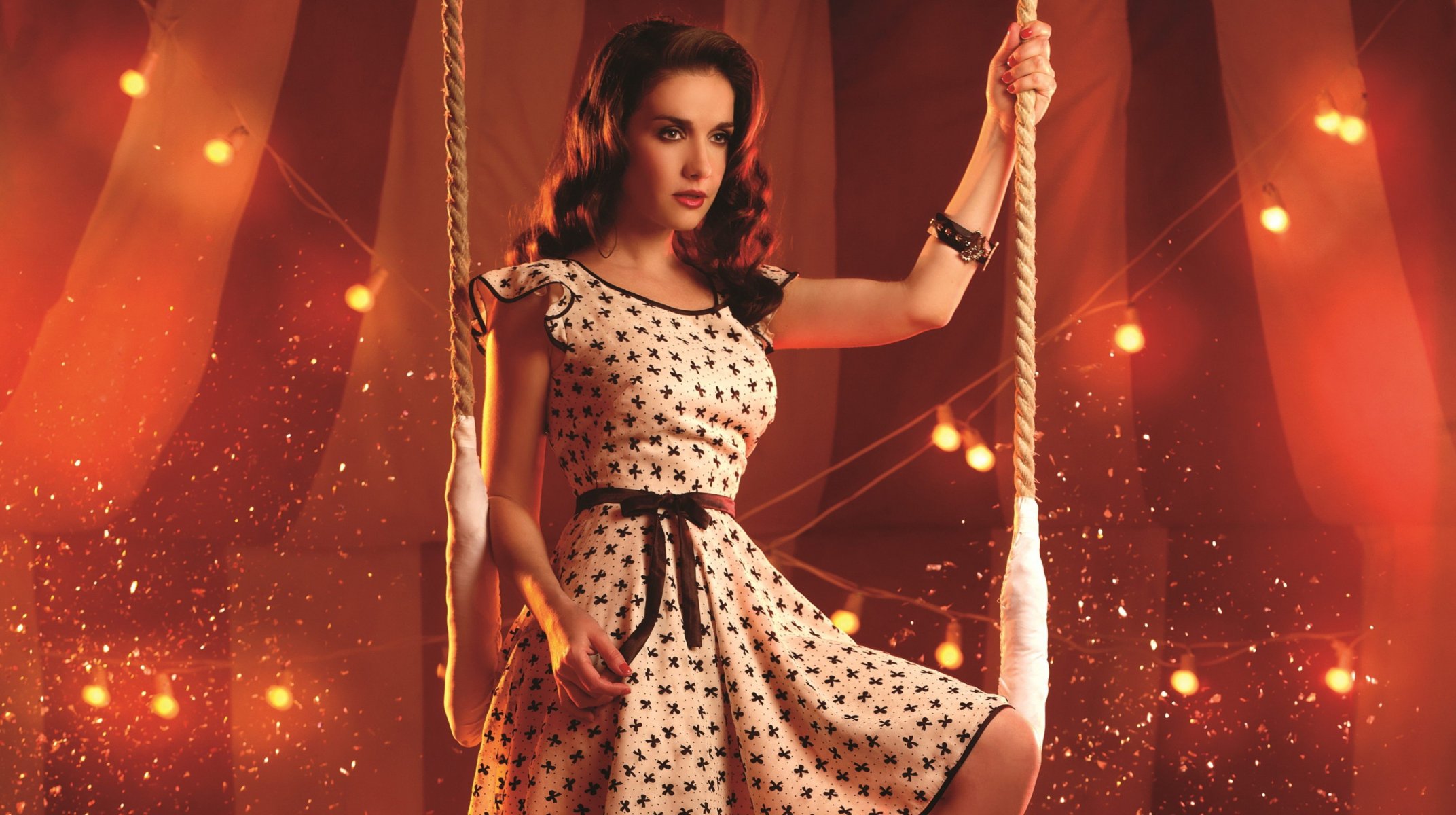 natalia oreiro natalia oreiro schauspielerin kleid armband