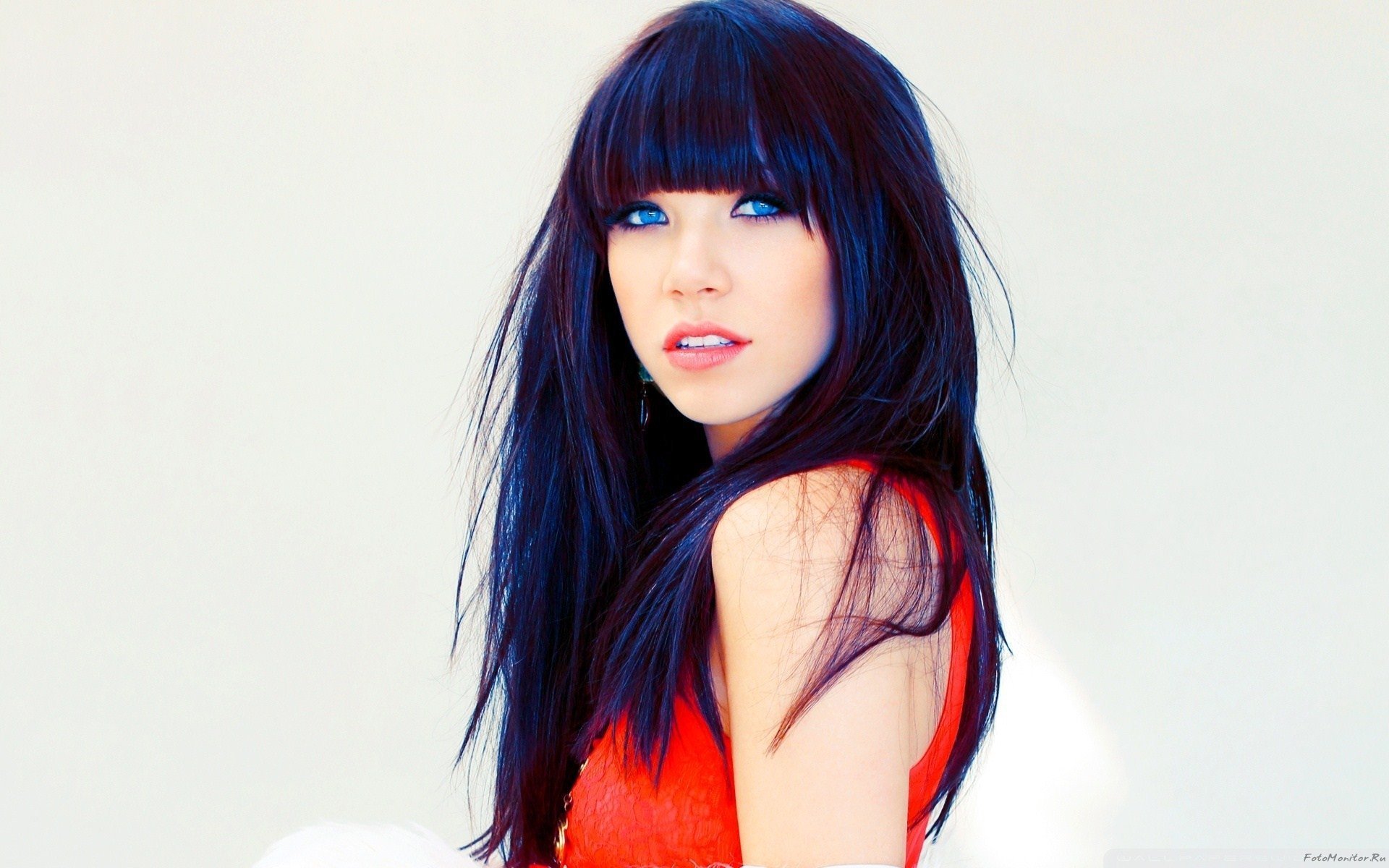 carly rae jepsen celebridad mujer morena bonita cantante hermosa ojos azules mirada