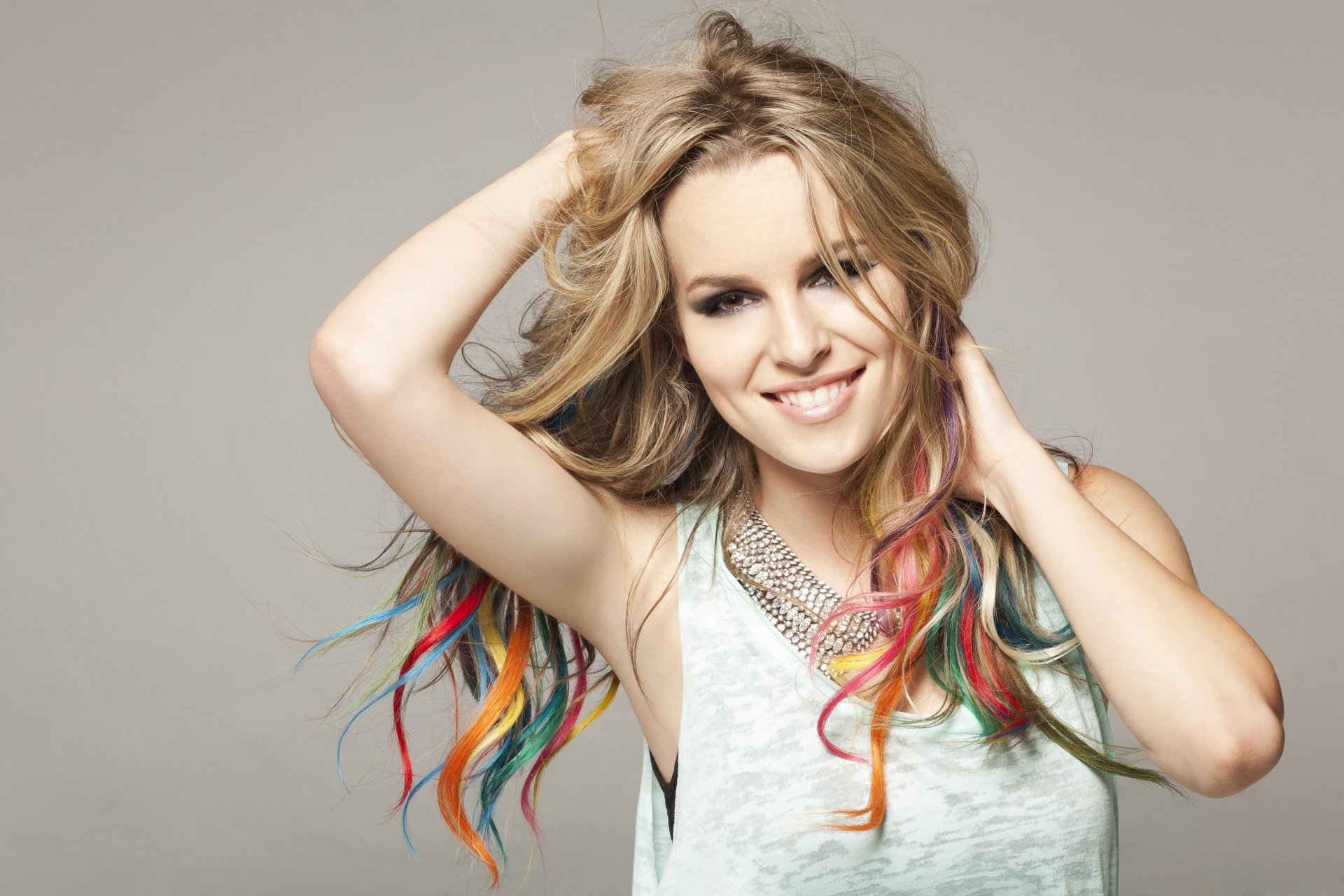 bridget mendler fille actrice chanteuse blonde sourire