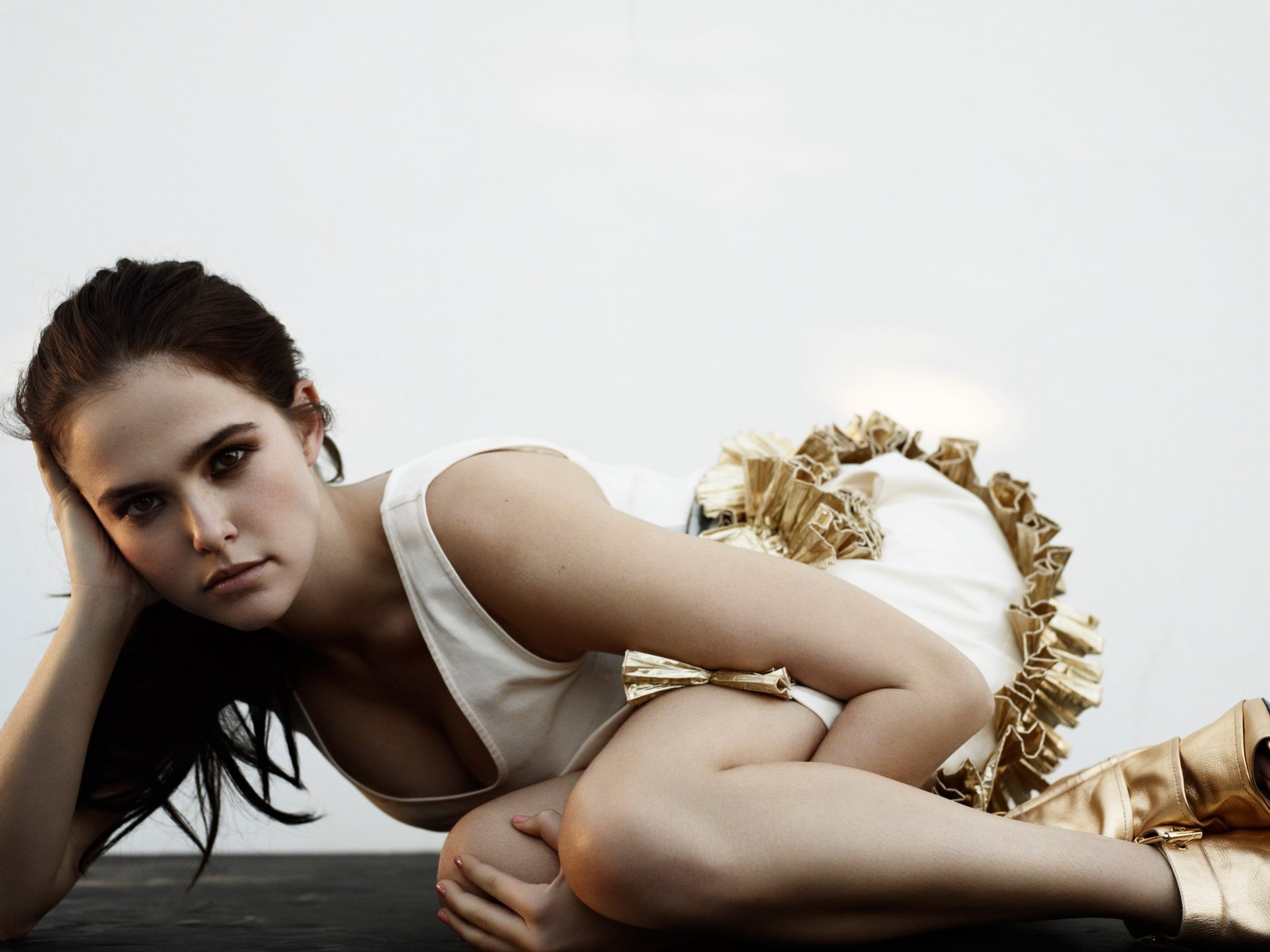 zoey deutch photoshoot instyle