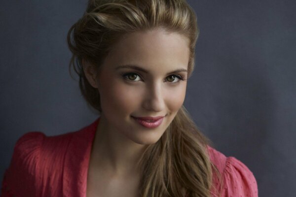 Diana Agron de la serie los perdedores