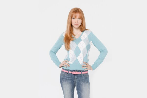 Actress from the TV series Castle in a sweater