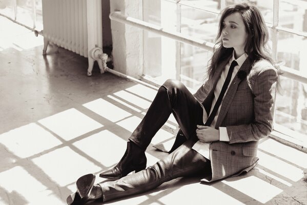 Ellen Page photo shoot in a building with large windows