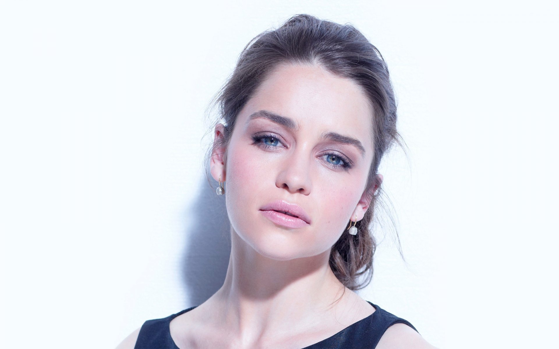 emilia clarke game of thrones khaleesi actrice