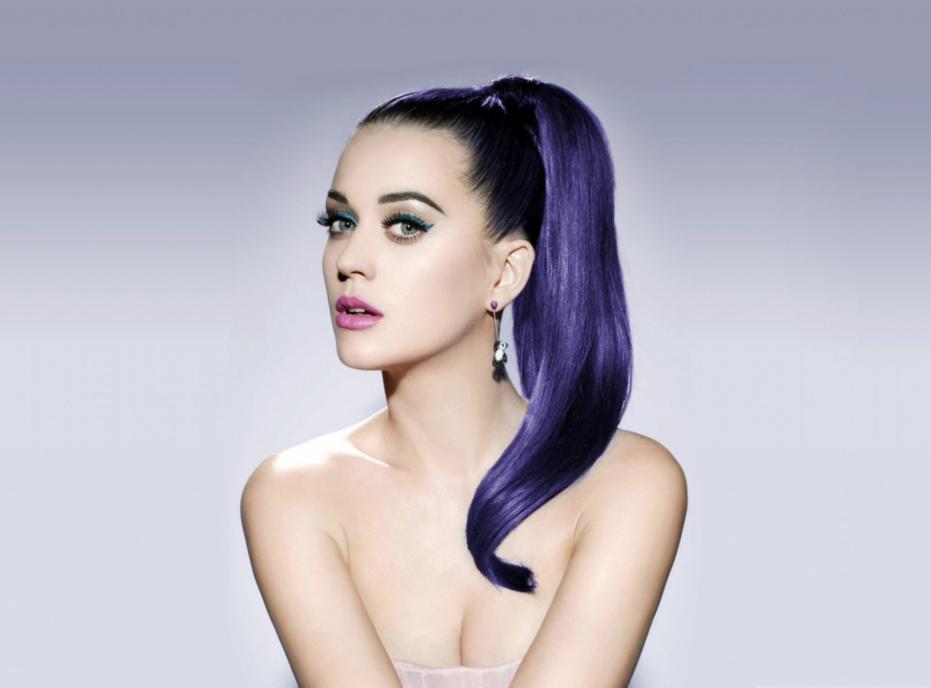 katy perry chanteuse regard