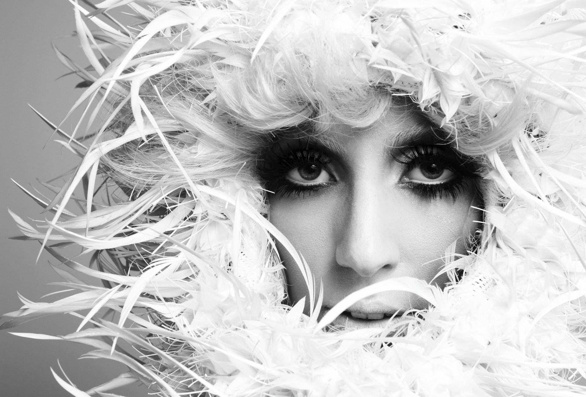 lady gaga chanteuse fille yeux maquillage