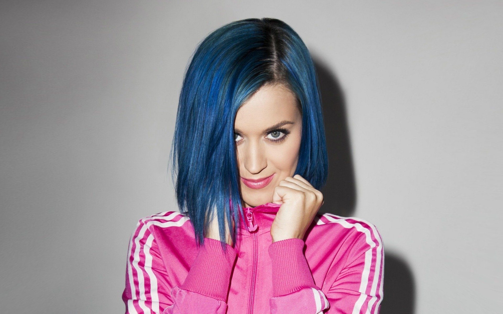 katy perry mädchen berühmtheit musik sängerin blau haare blick lächeln