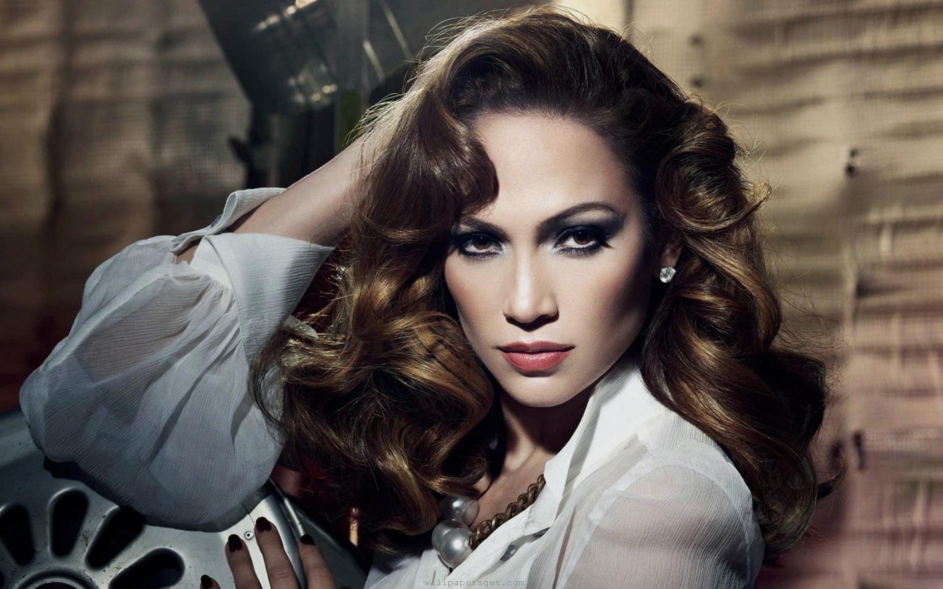 jennifer lopez cantante actriz celebridad rizos mirada