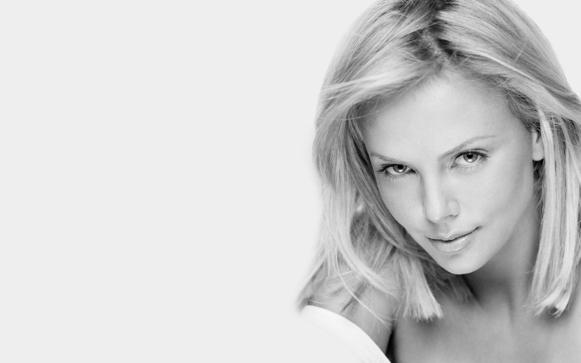 charlize theron girl babe actress face hair view smile background b / w black and white