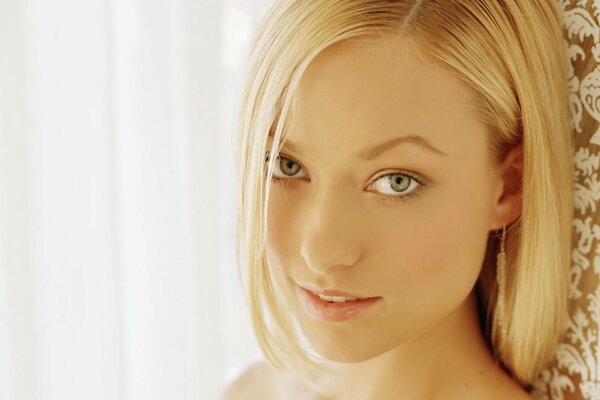 Portrait de la jolie actrice Olivia Wilde