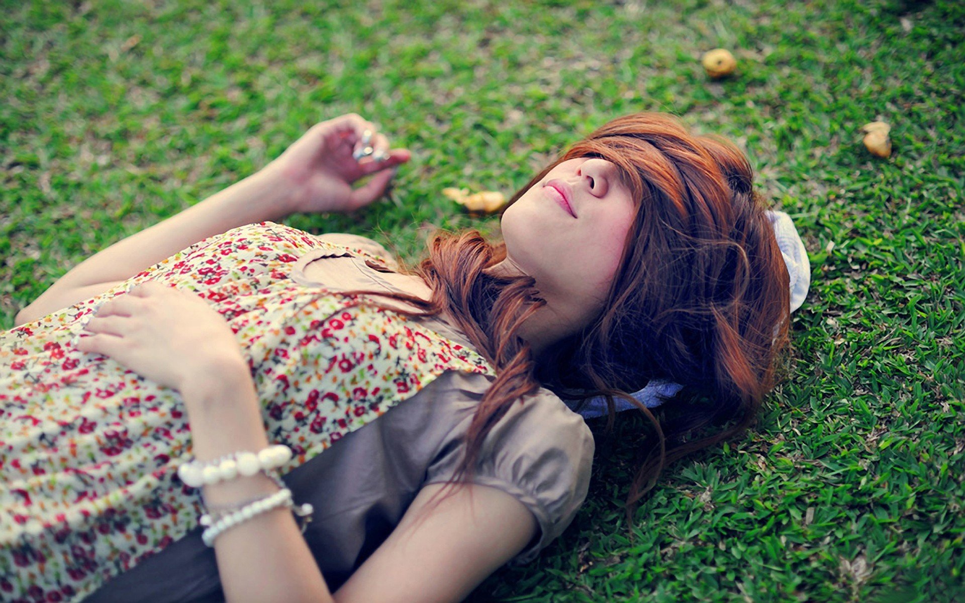 ituation girl brown hair hair bracelets decoration accessories nature grass green meadow sleeping background wallpaper