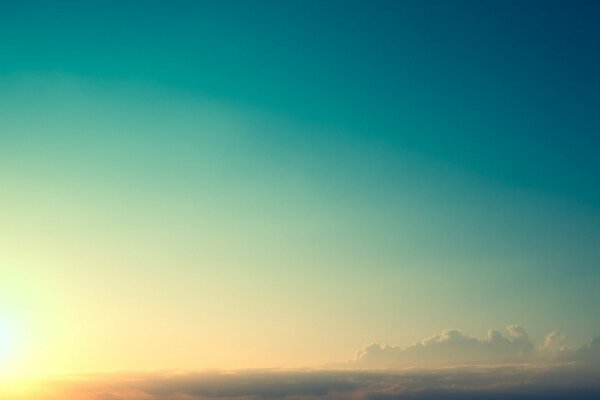 Hermosa vista del cielo y las nubes