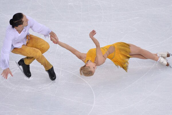 Figure skaters on the Olympic ice in Sochi