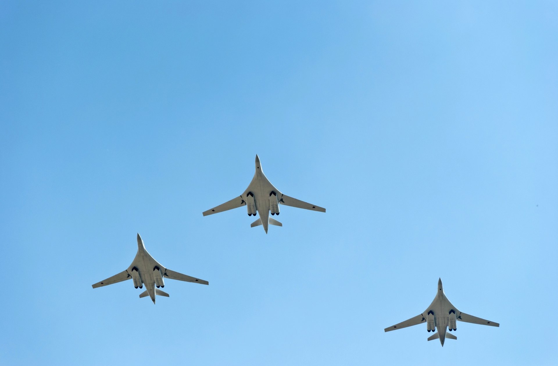 the sky three white swans the tu-160 aircraft