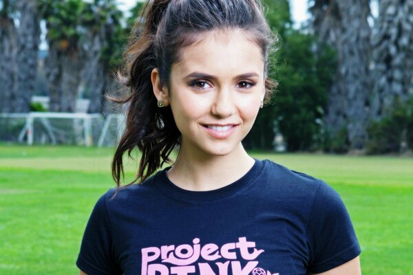 Nina Dobrev in t-shirt