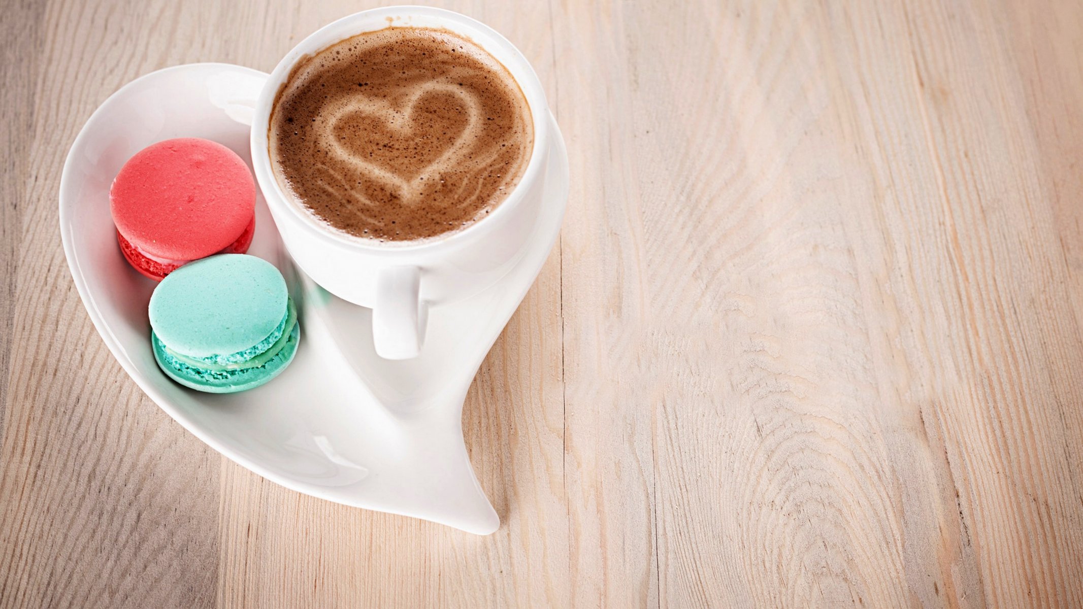 tasse kaffee liebe herz milch kakao süßigkeiten kekse dessert makkaroni macaron lebensmittel creme