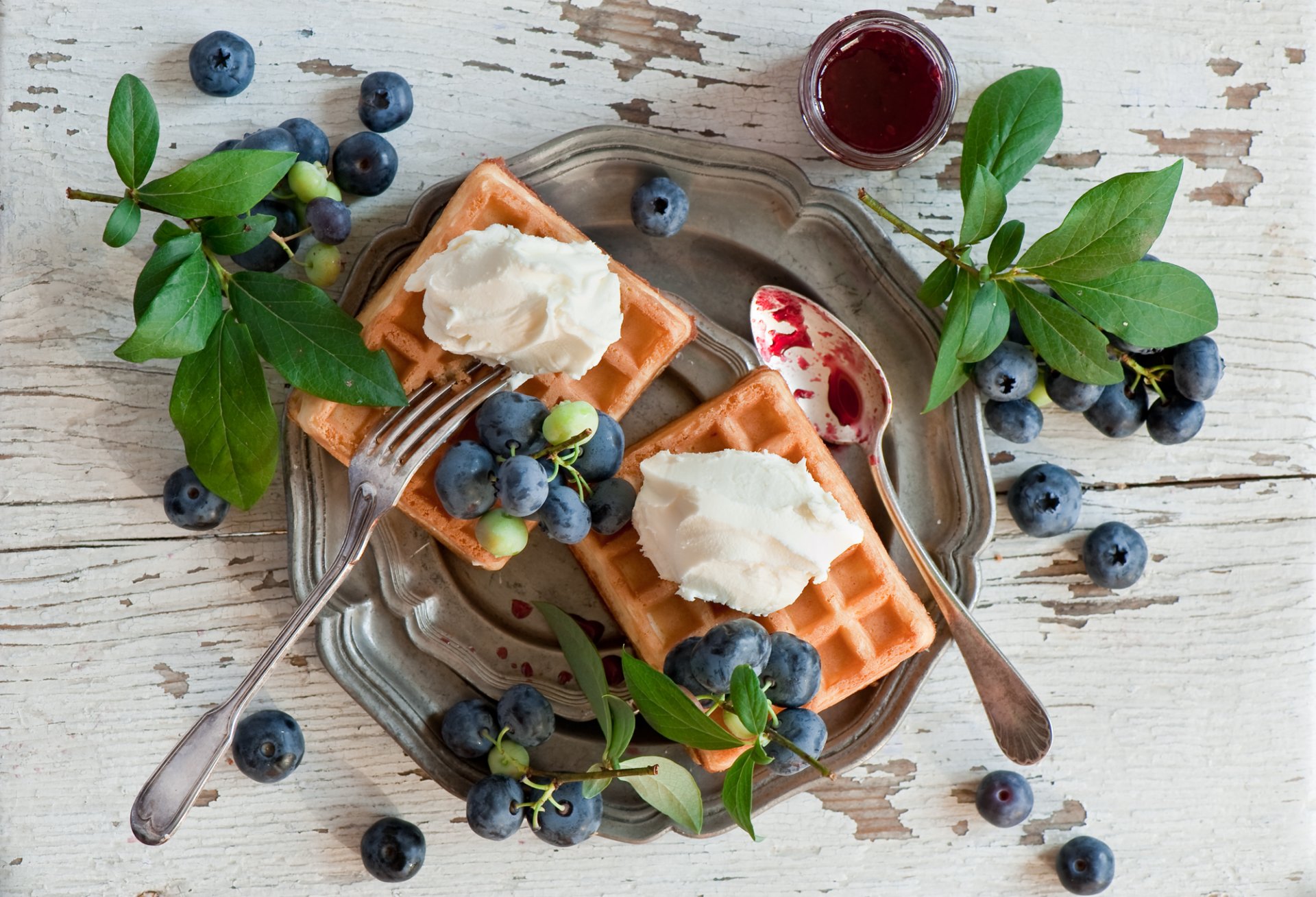 postre gofres bayas arándanos