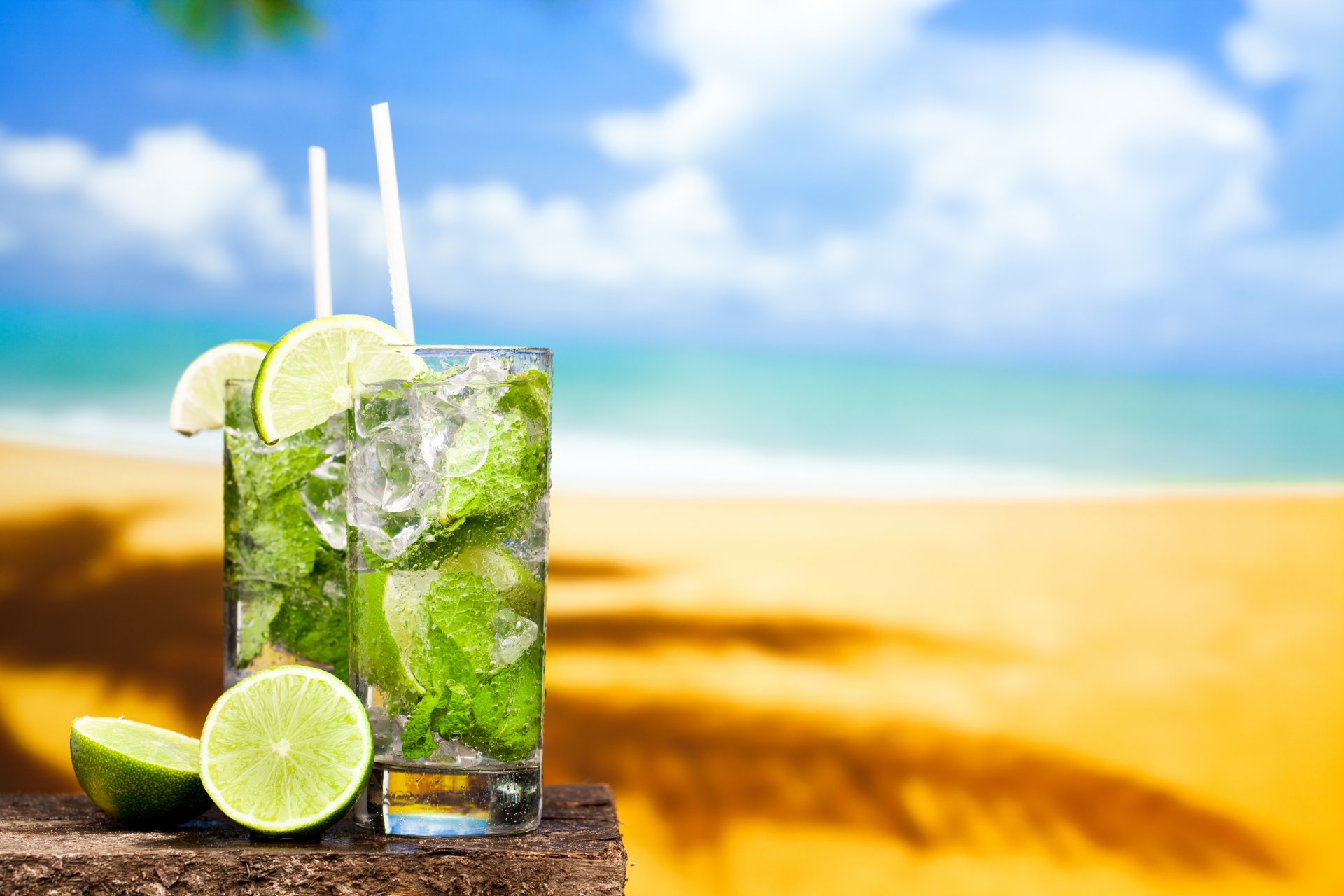 tropisch cocktail mojito trinken kalk frisch strand sonne sand meer kalk