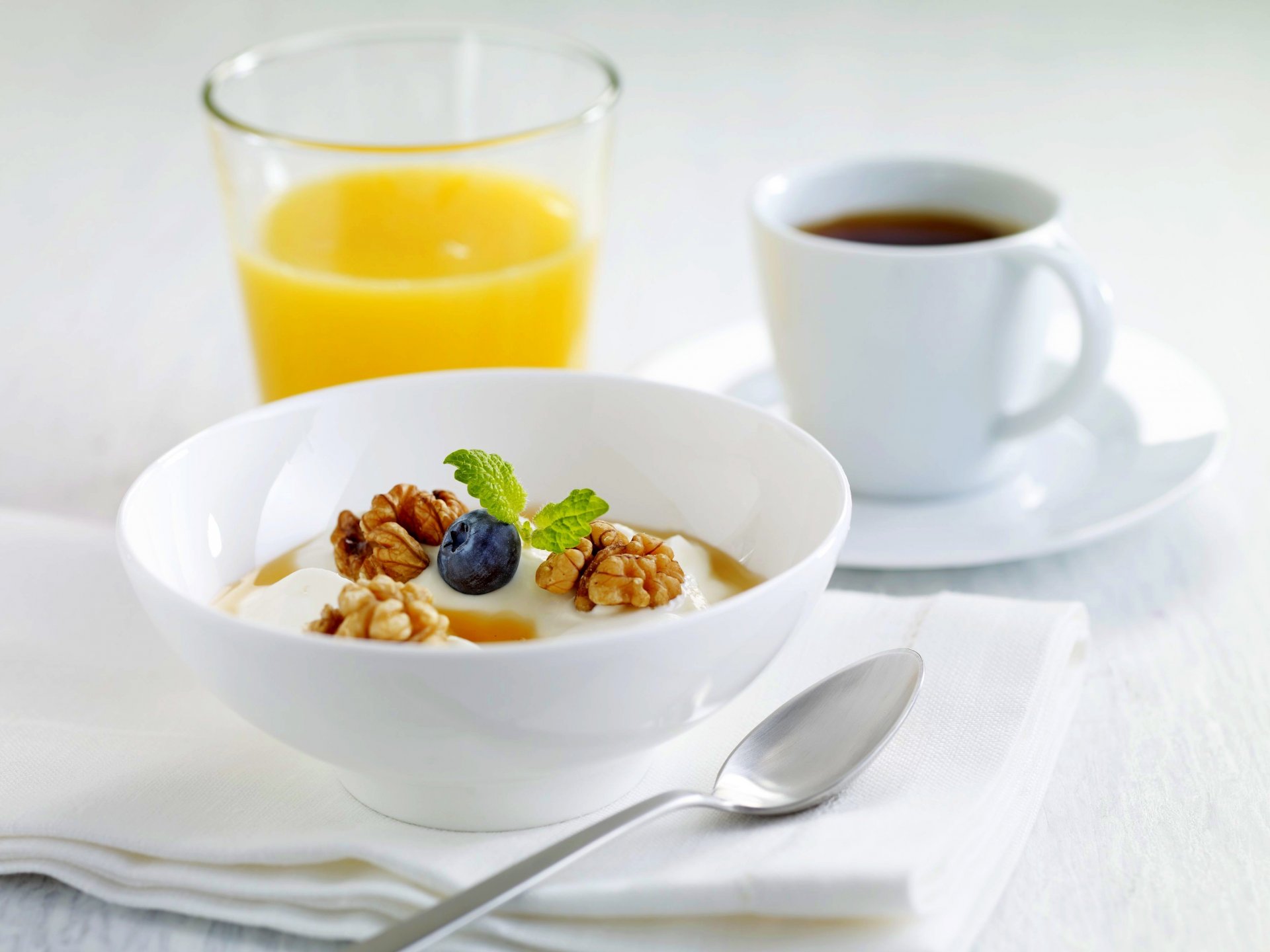 frühstück milch honig kaffee saft blaubeeren walnüsse tasse nüsse müsli