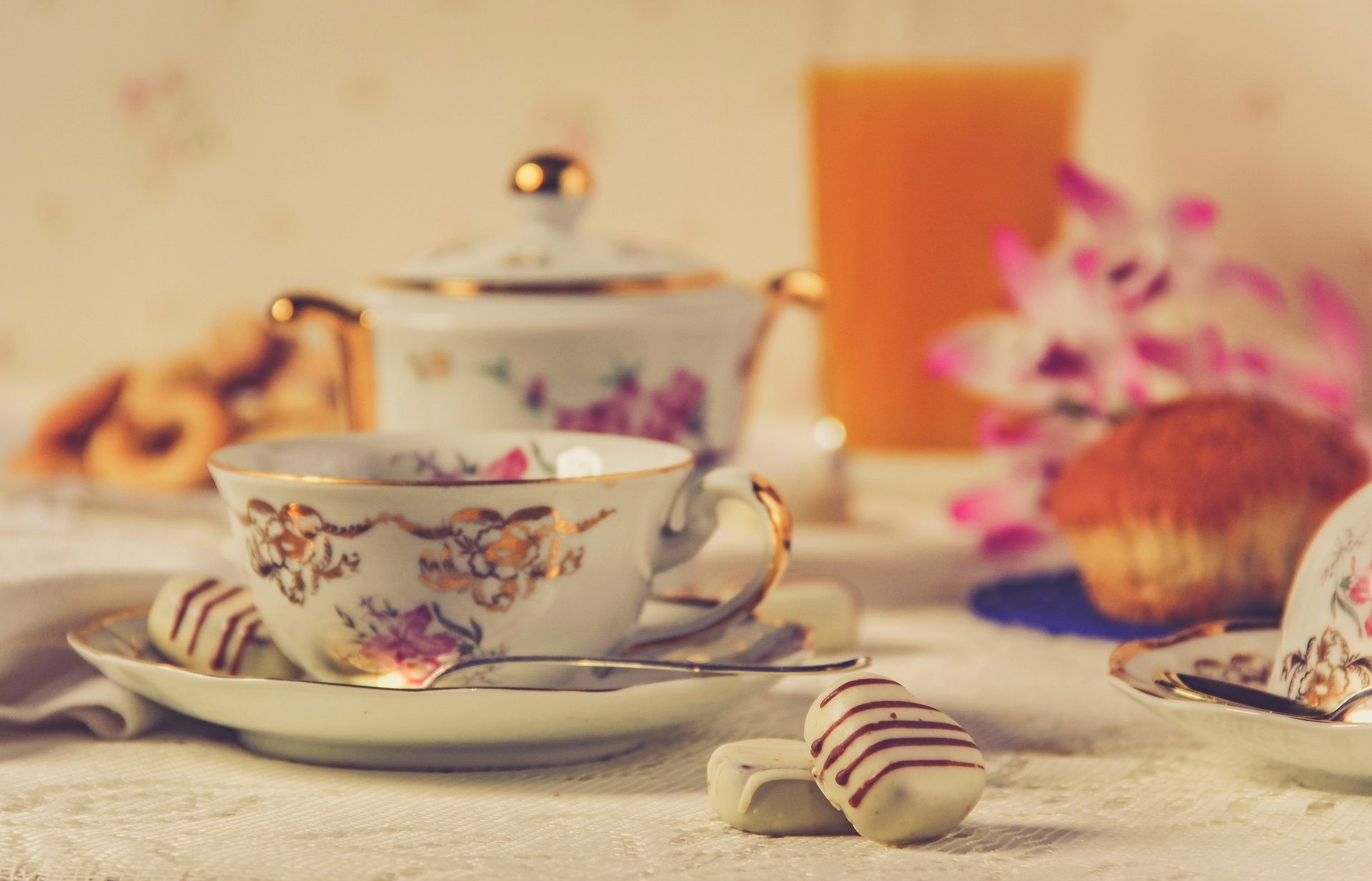 nourriture fleurs gâteau petit déjeuner bonbons brownie doux biscuits biscuits tasse thé nourriture gâteaux bonbons tasse