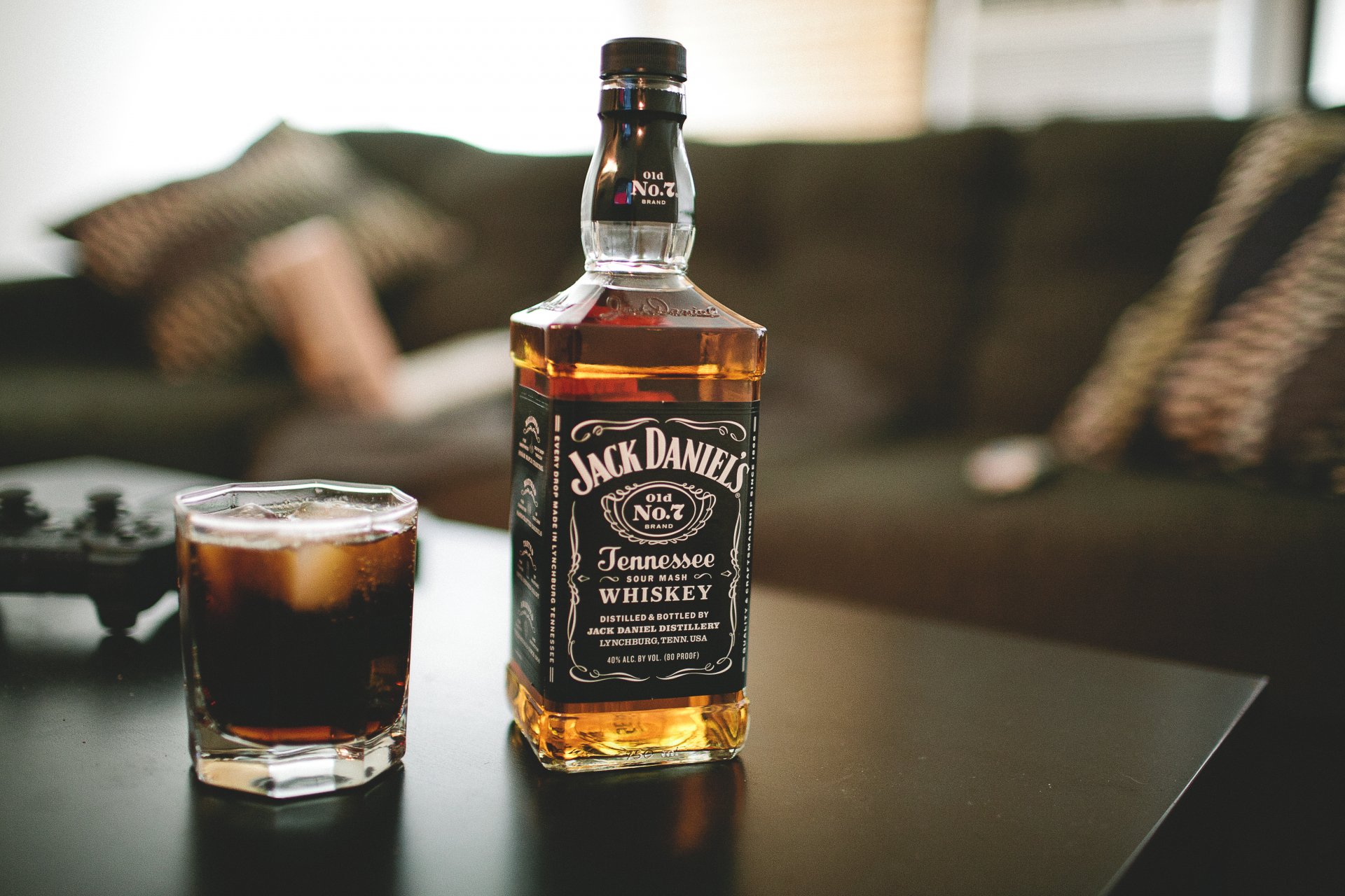 jack daniels whisky botella vaso