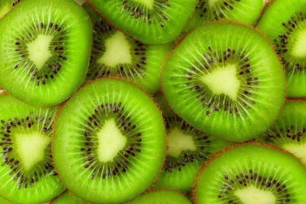 Juicy kiwi slices. Bright fruits