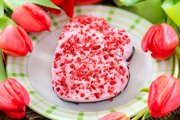 Heart cakes as a gift to your loved ones