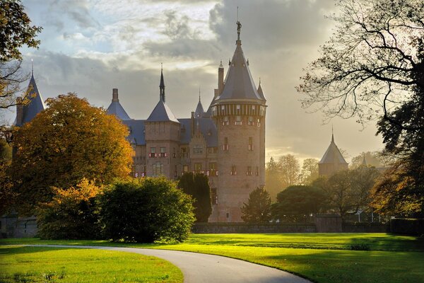 Nature has decorated the castle. Golden Autumn