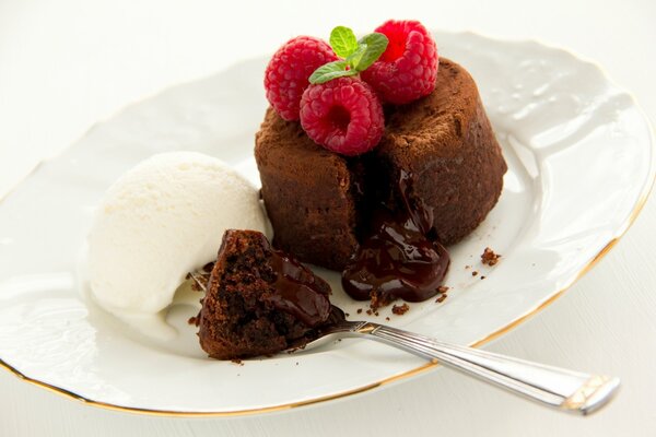 Fondant au chocolat aux framboises