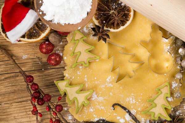 Galletas de Navidad con especias y azúcar en polvo