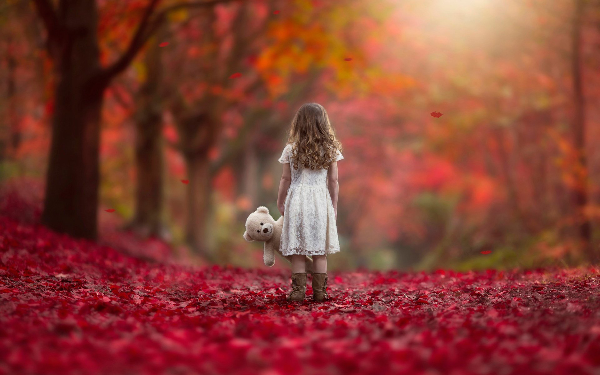 bambino ragazza autunno foto positivo