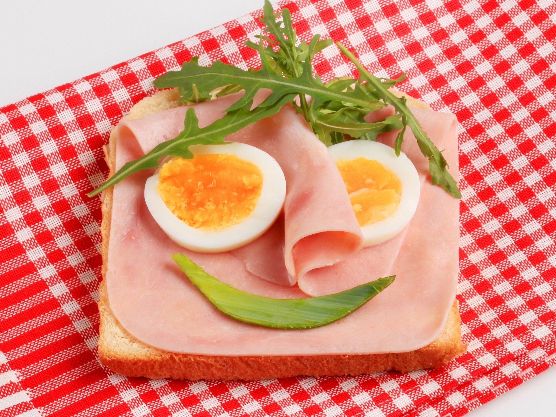 sandwich sandwich schinken eier rucola serviette