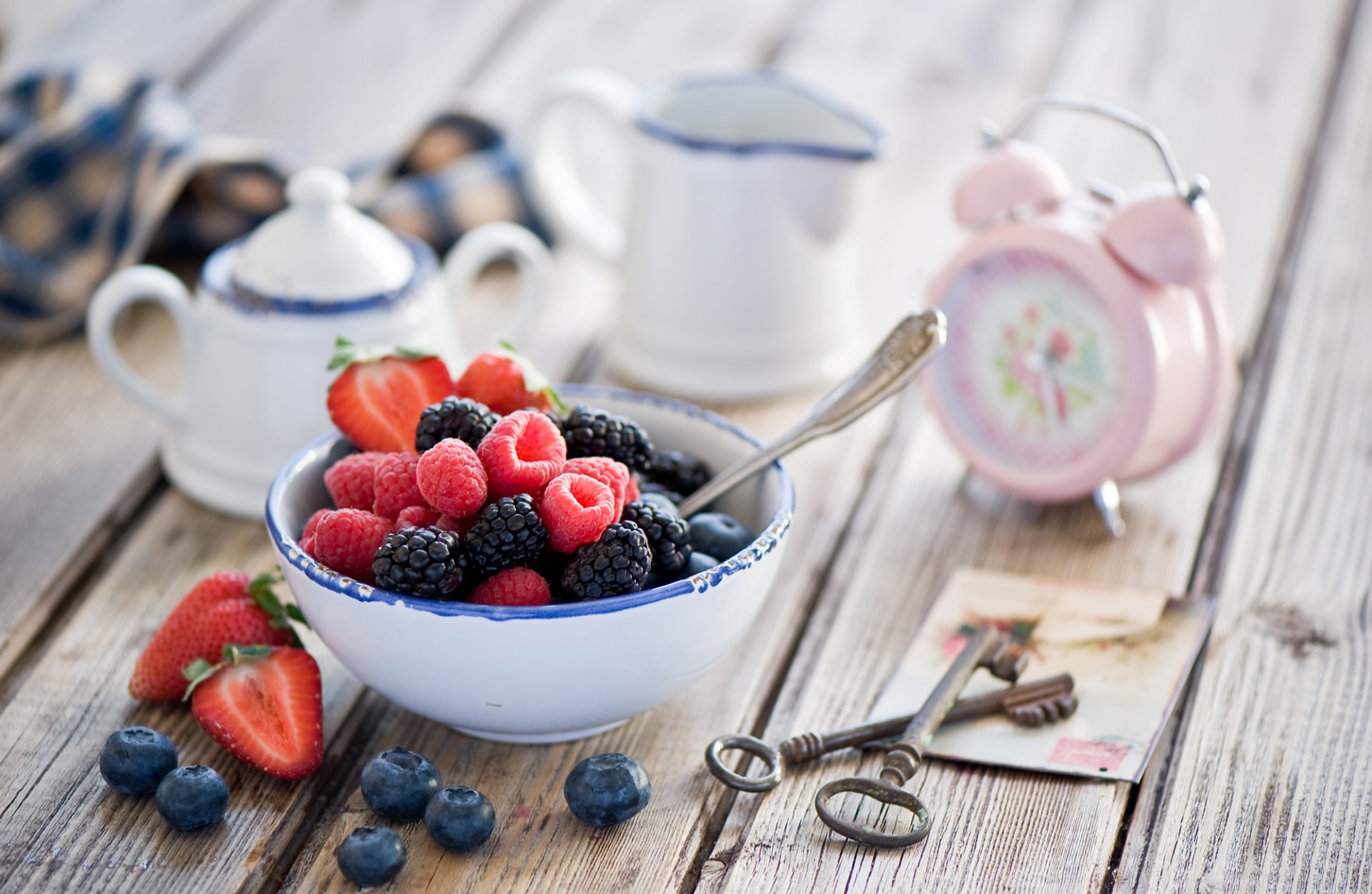 berries raspberry blackberry strawberry blueberries keys service watches still life