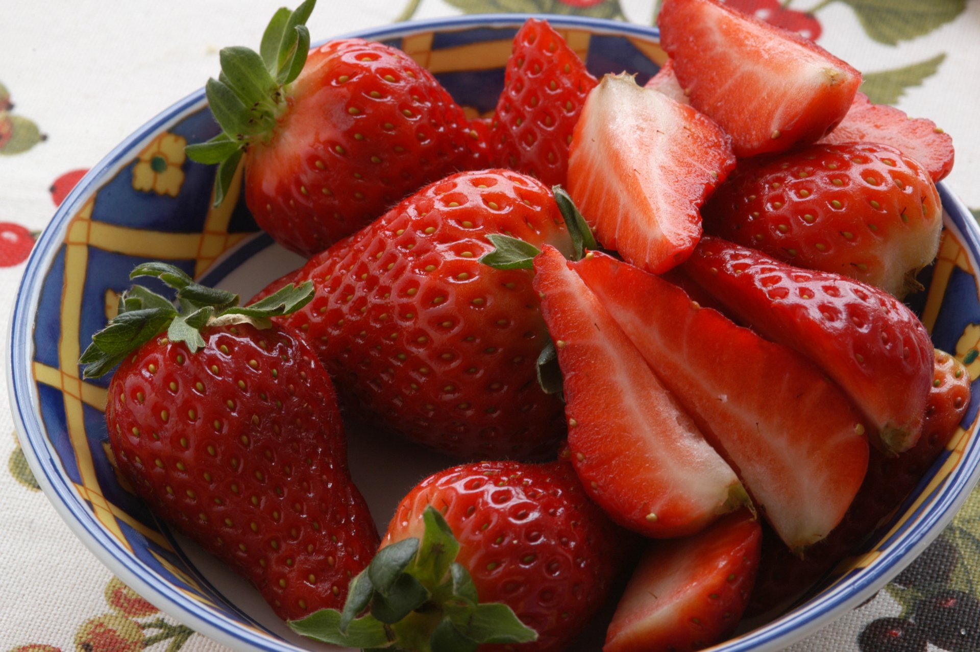 fragola piatto bacche rosso alimento